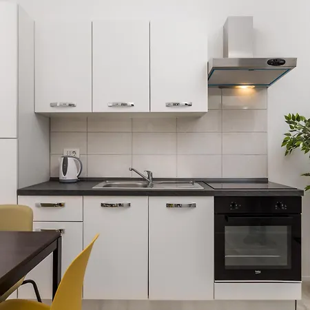 Molo Longo - Downtown Apartmán *