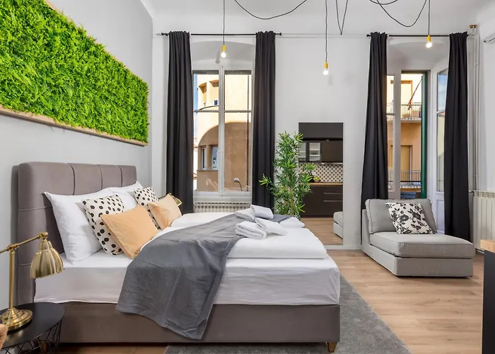 Molo Longo - Downtown Apartment *