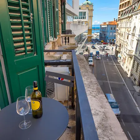 Apartment Molo Longo - Downtown Rijeka