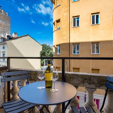 Molo Longo - Downtown Apartamento Rijeka