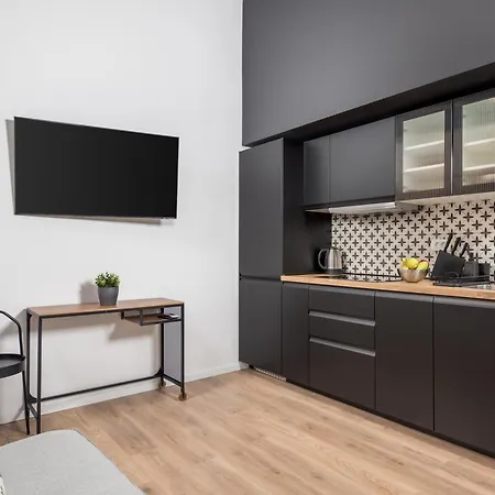 Molo Longo - Downtown *