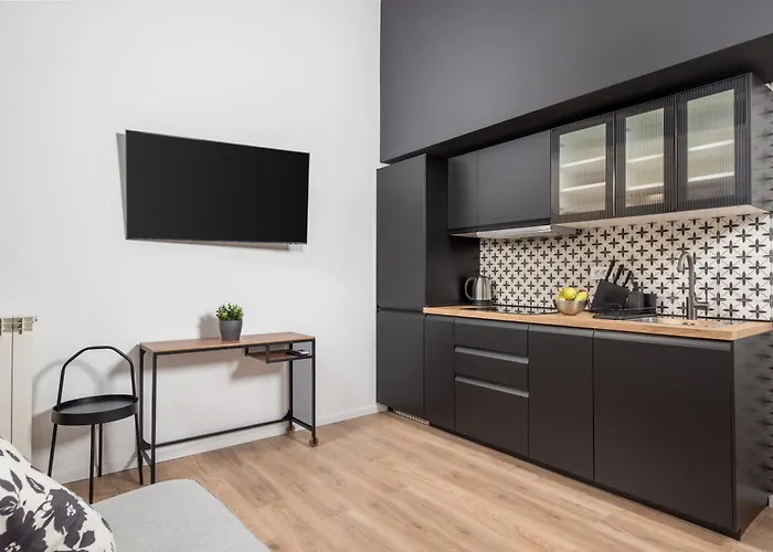 Molo Longo - Downtown *