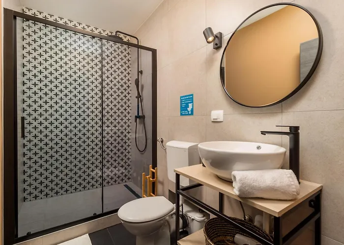 Molo Longo - Downtown