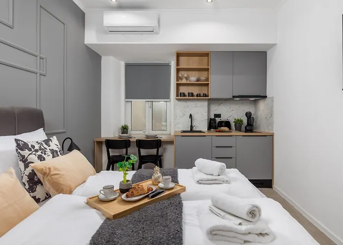 Molo Longo - Downtown