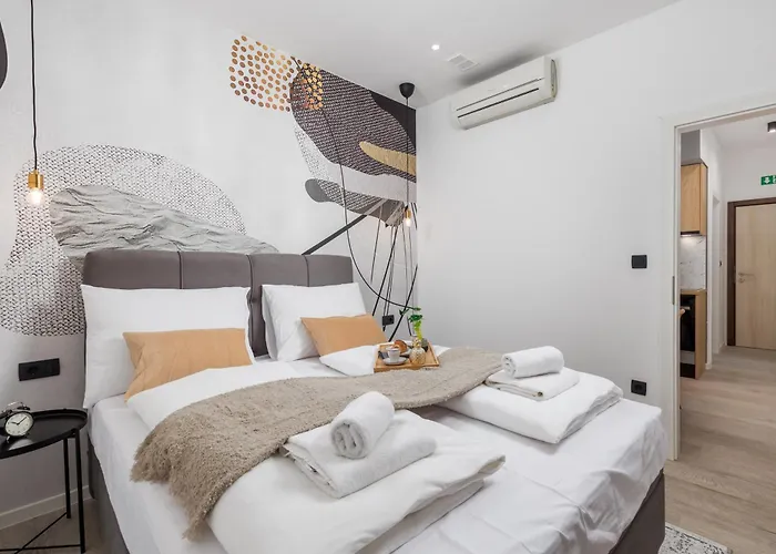 Molo Longo - Downtown Rijeka